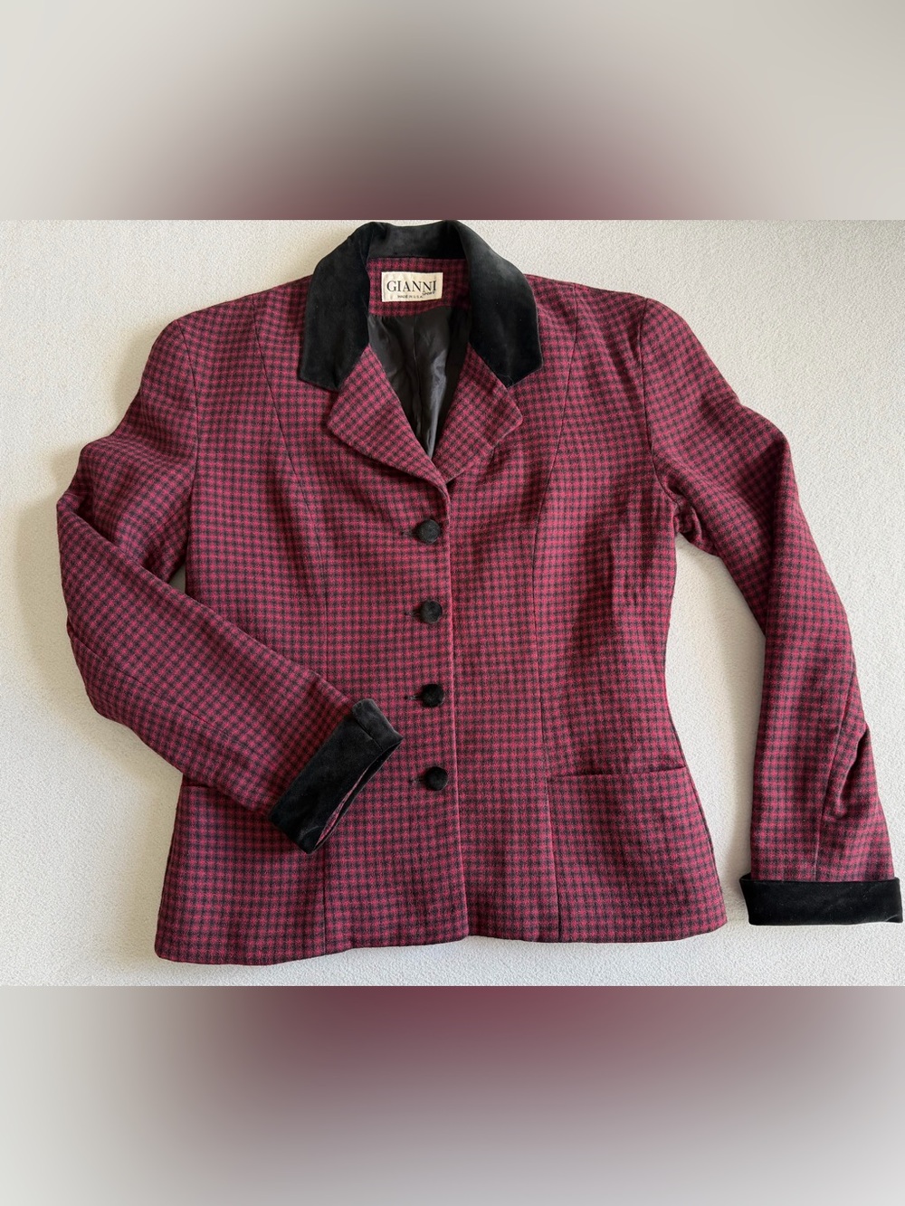 VTG Gianni Sport Blazer s4 Women’s Red/Black Velvet, Pockets Lining 100% Wool